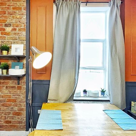 Adeamstays Provides Beautiful Centrally Located 1 And 2 Bed Apartments On Liverpools Boulevard Exterior photo