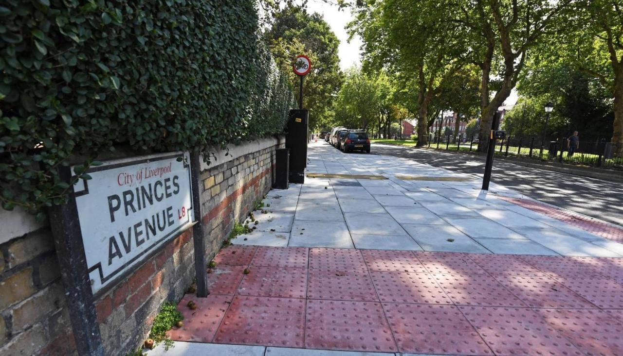 Adeamstays Provides Beautiful Centrally Located 1 And 2 Bed Apartments On Liverpools Boulevard Exterior photo