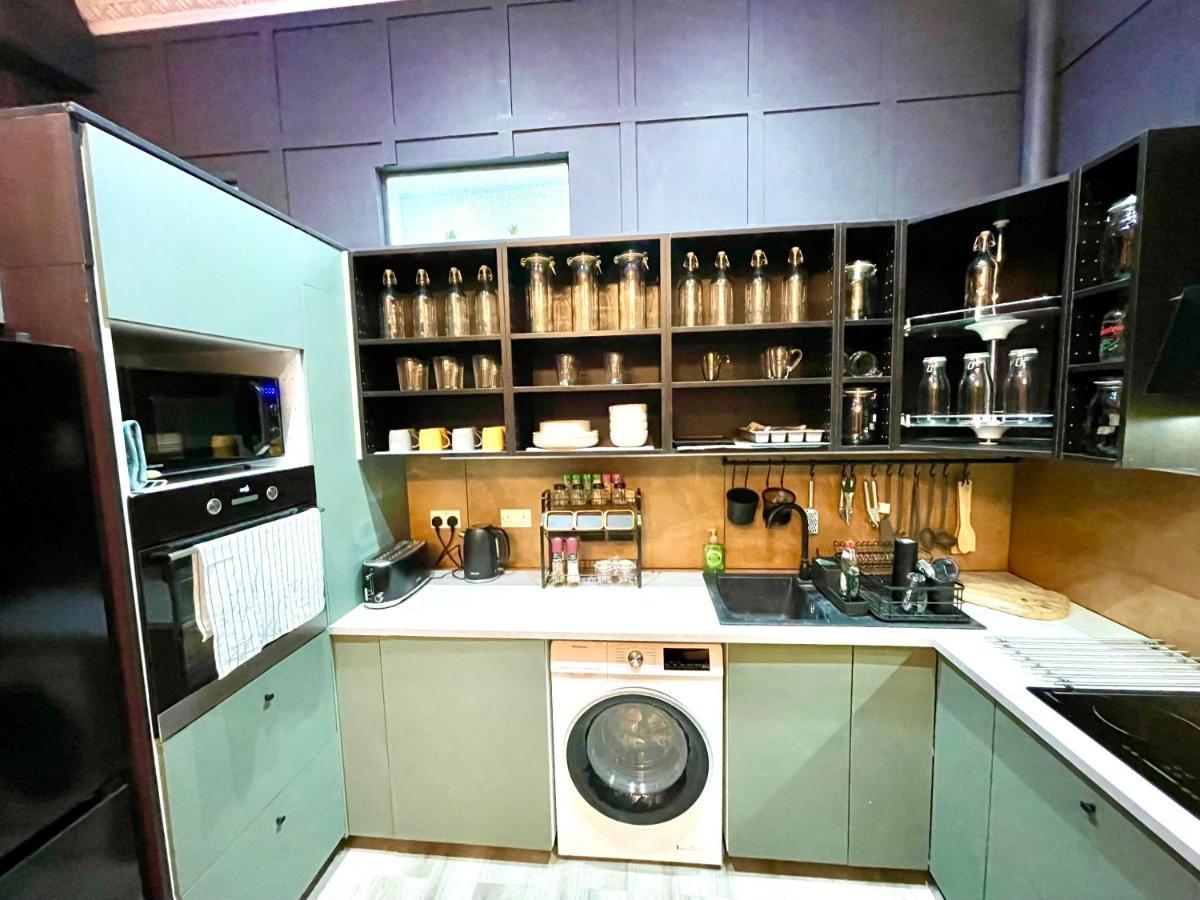 Adeamstays Provides Beautiful Centrally Located 1 And 2 Bed Apartments On Liverpools Boulevard Exterior photo