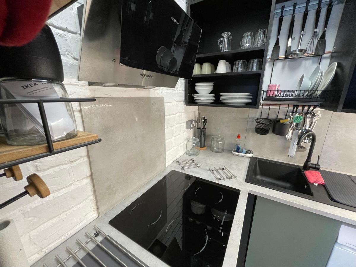 Adeamstays Provides Beautiful Centrally Located 1 And 2 Bed Apartments On Liverpools Boulevard Exterior photo