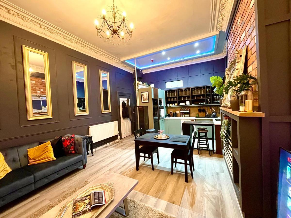 Adeamstays Provides Beautiful Centrally Located 1 And 2 Bed Apartments On Liverpools Boulevard Exterior photo