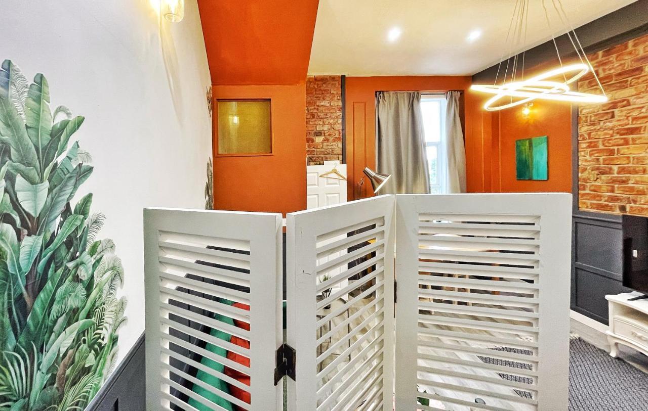 Adeamstays Provides Beautiful Centrally Located 1 And 2 Bed Apartments On Liverpools Boulevard Exterior photo